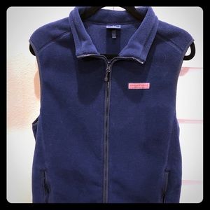 Men’s Navy Vineyard Vines Fleece Vest!